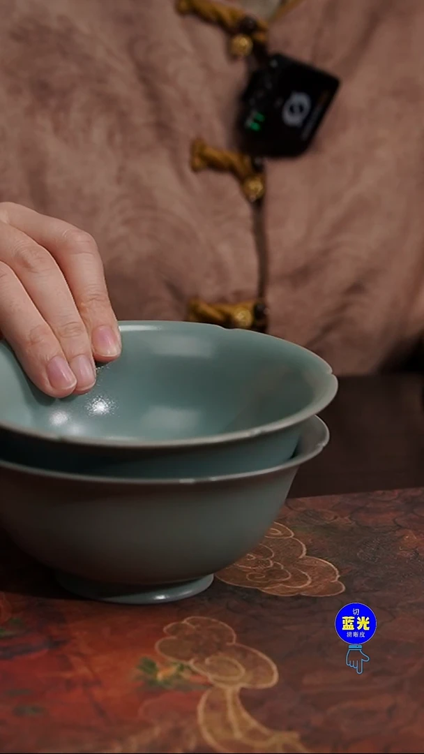 摆件瓷瑕（温度低）清凉寺原矿釉葵口盏一对