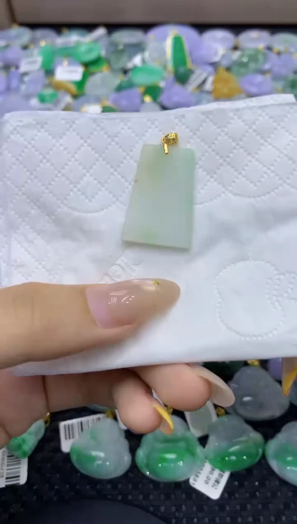 颈饰未镶嵌翡翠天然缅甸翡翠A货