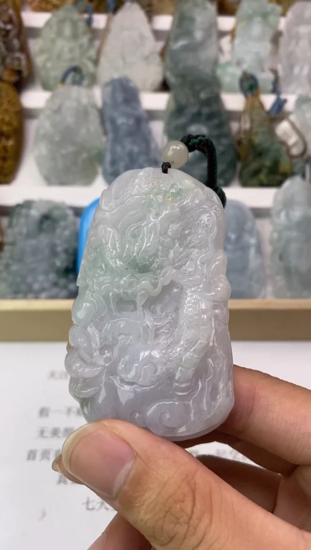 翡翠未镶嵌颈饰大**行天然翡翠