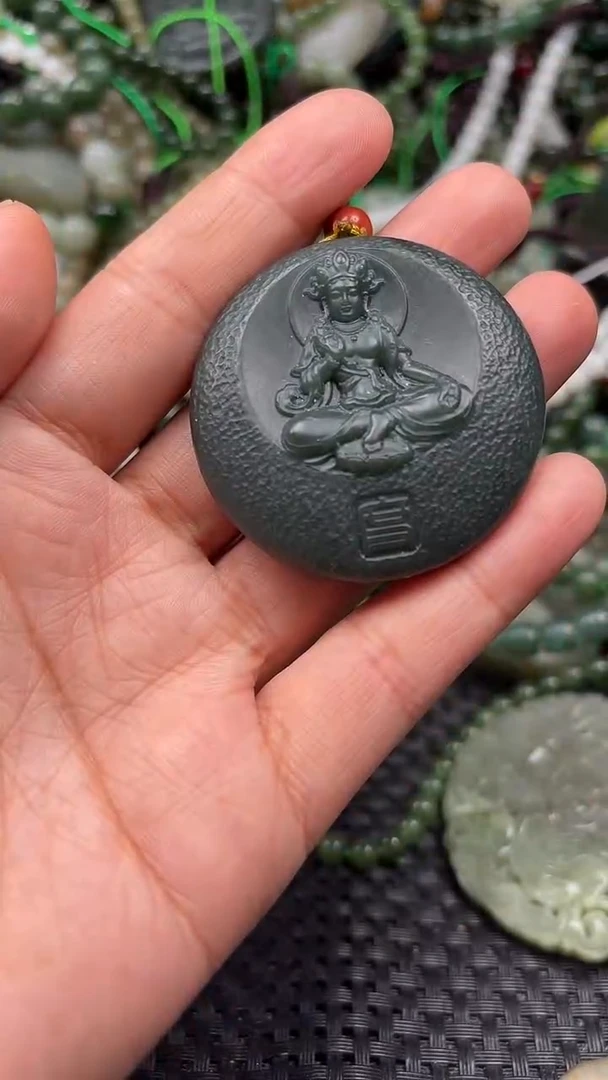 颈饰未镶嵌和田玉1