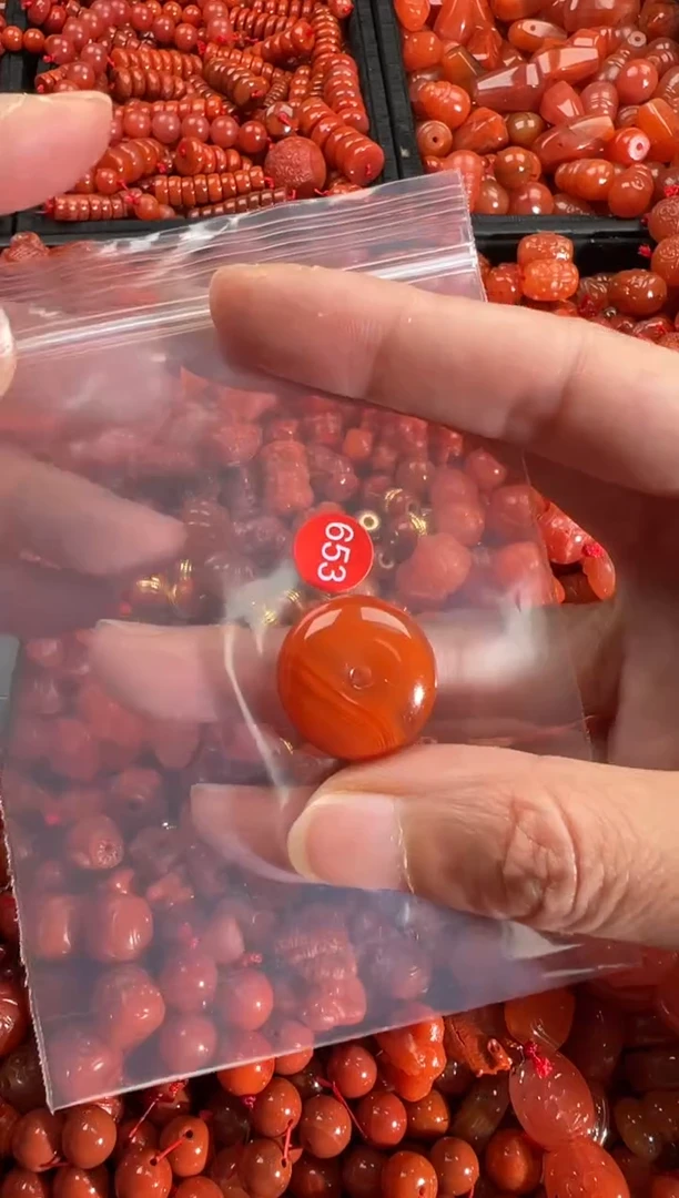 【闪购商品】南红玛瑙颈饰未镶嵌1