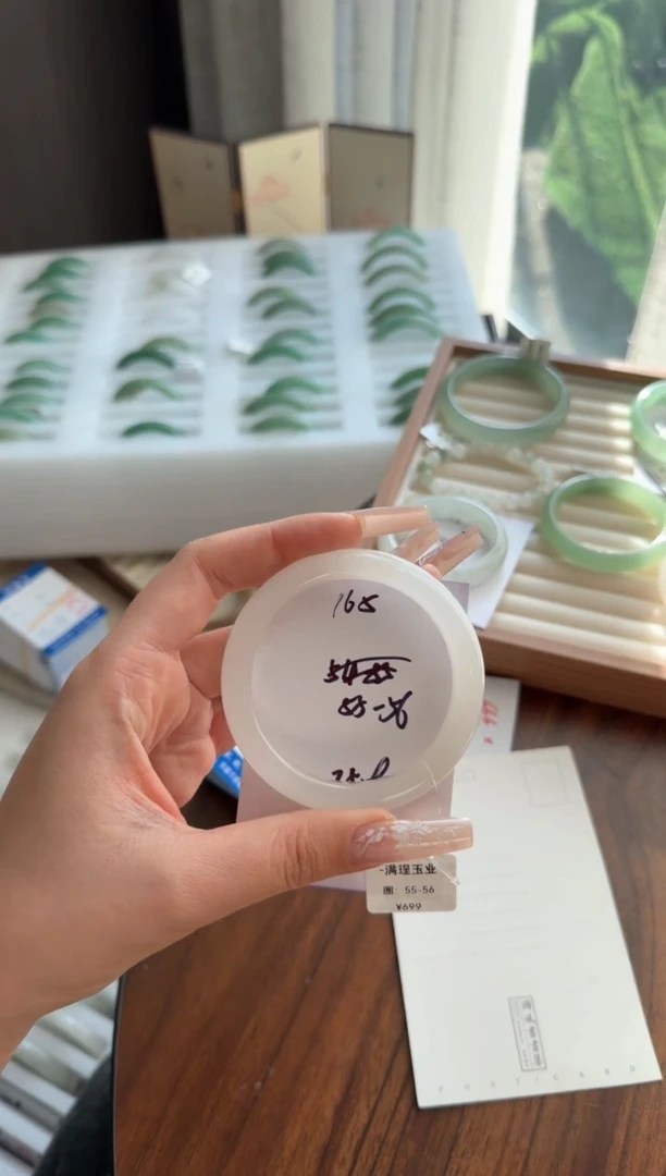 未镶嵌手镯石英质玉165//55/56