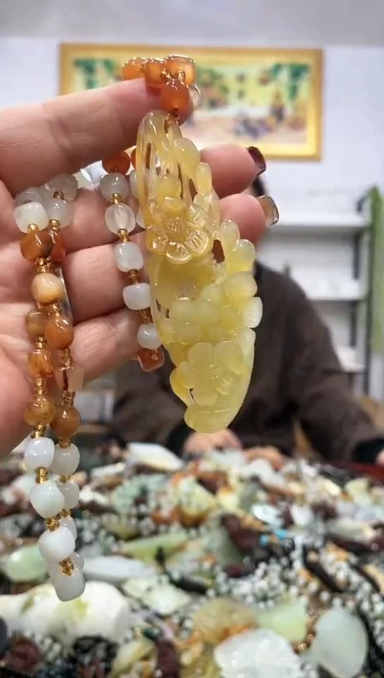 未镶嵌岫玉挂件