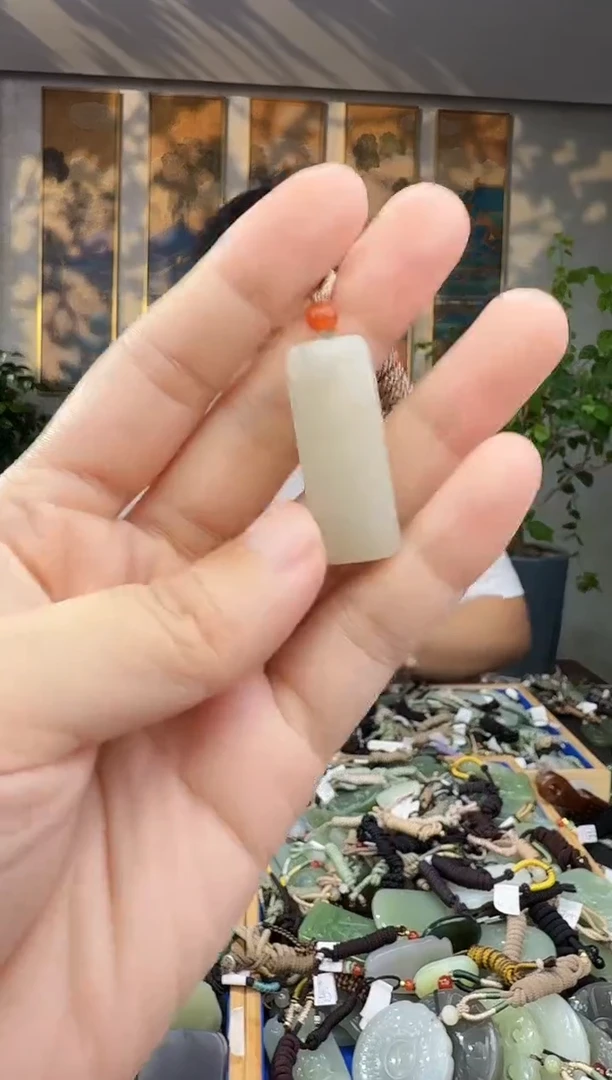 未镶嵌和田玉挂件拍一发一