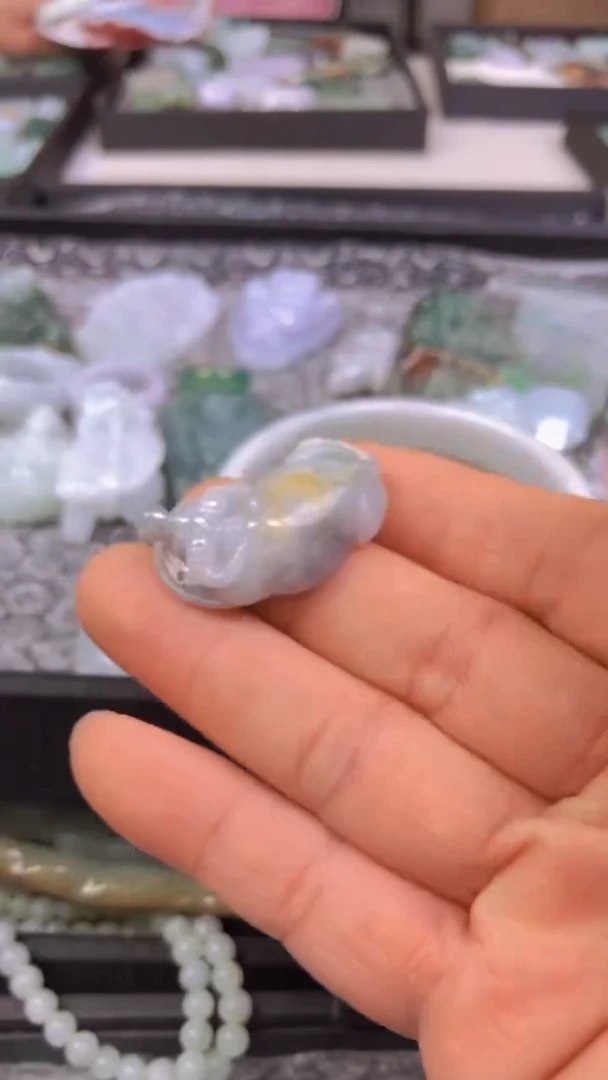 吊坠(不含链)未镶嵌翡翠小牛