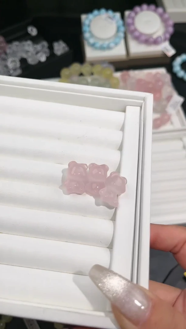 【闪购商品】水晶手链未镶嵌多样性发一Q63粉晶小熊