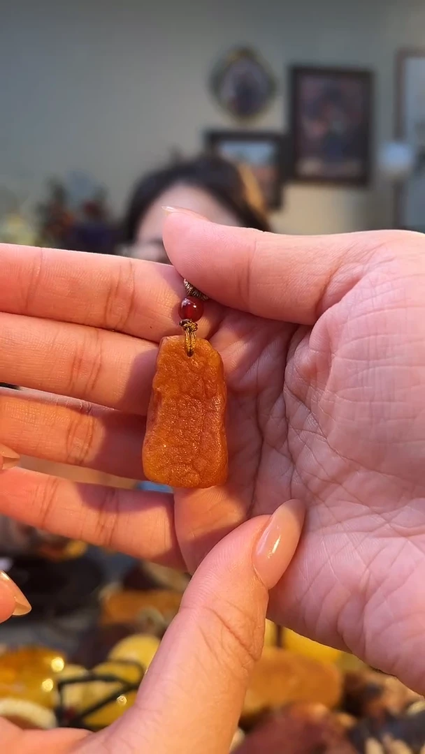 琥珀颈饰未镶嵌吊坠