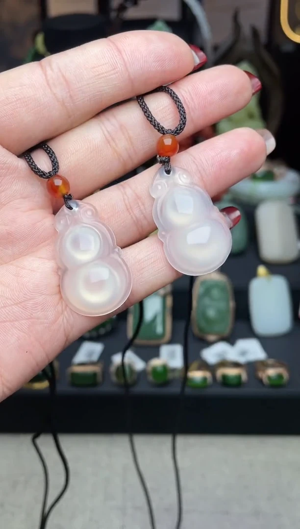 【闪购商品】玛瑙/玉髓颈饰未镶嵌吊坠多样性发其一