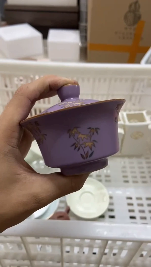 无运费险有瑕疵的摄影的产品有使用过的痕迹有点脏介意勿拍