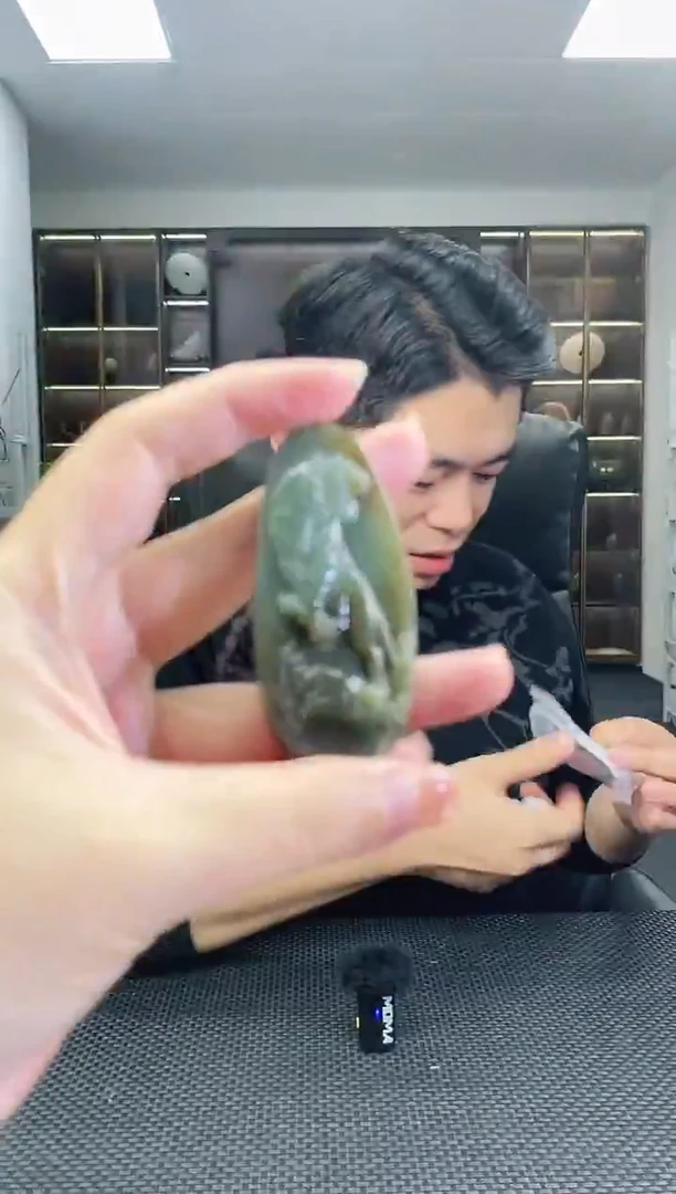 颈饰未镶嵌和田玉虎牌清货3
