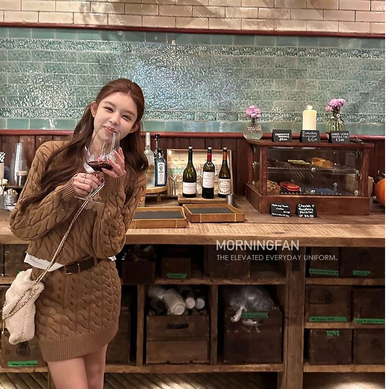 温柔甜美气质显瘦针织长袖上衣性感辣妹半身裙洋气休闲百搭两件套