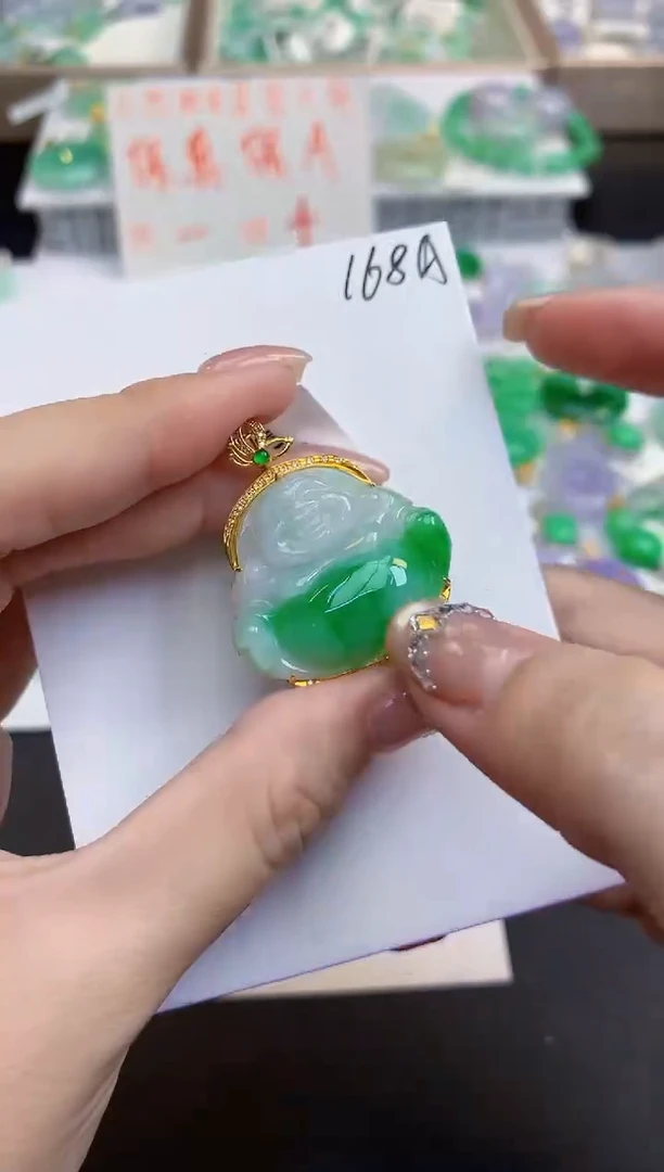 颈饰18K金镶嵌翡翠天然缅甸a货翡翠