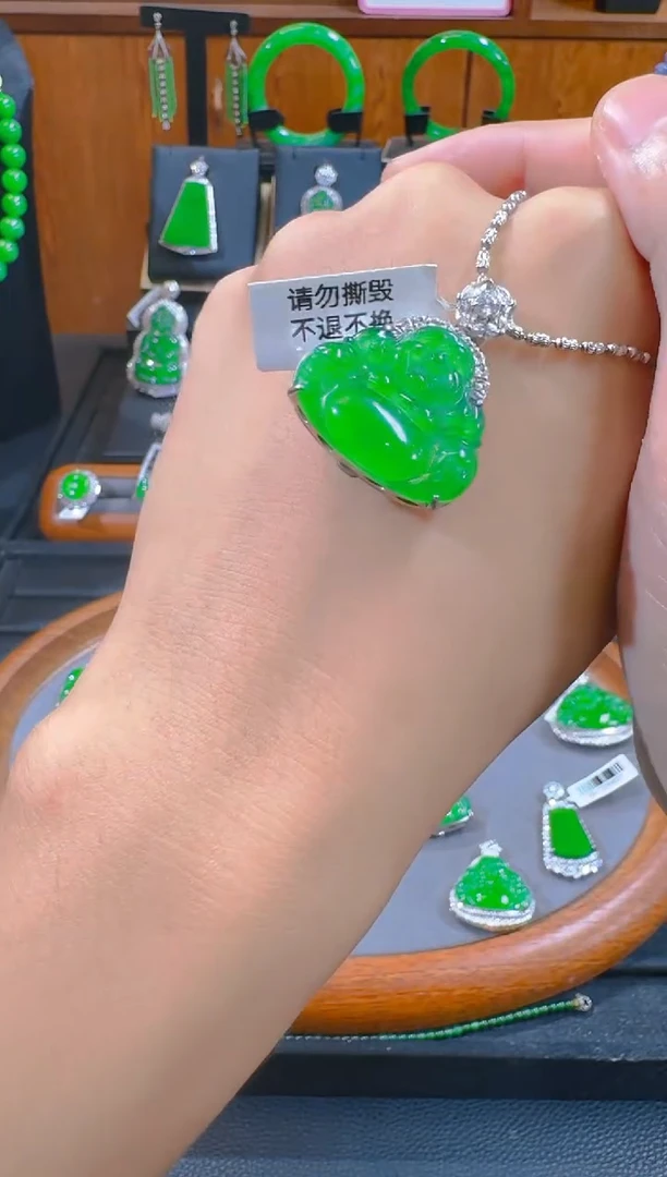 吊坠(赠链)银S925镶嵌翡翠天然A货翡翠