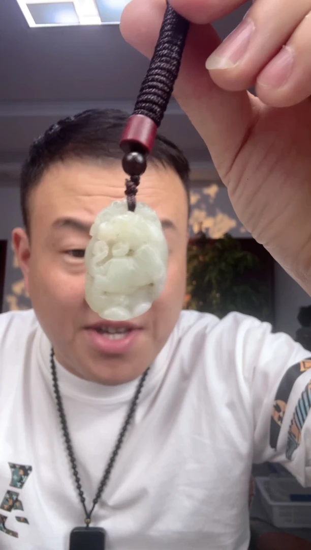 和田玉未镶嵌颈饰1