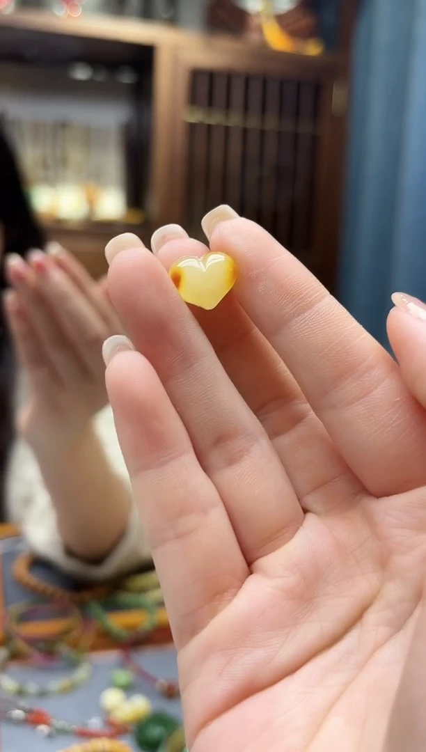 裸石蜜蜡未镶嵌蜜蜡屁桃配饰GW