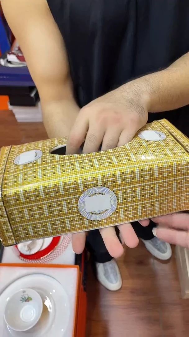 杯鸿辉家品牌瓷器，京东包邮！