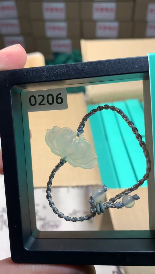 未镶嵌蛇纹石玉颈饰岫玉吊坠 天然岫玉 男女同款 带绳 无盒