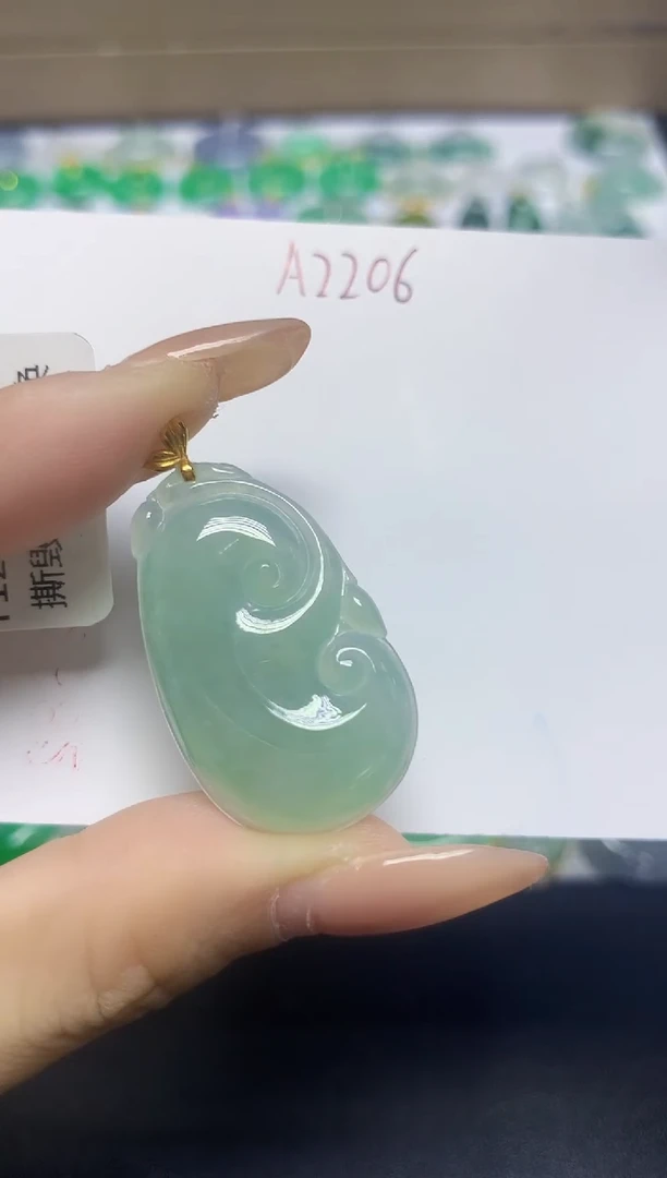 颈饰18K金镶嵌翡翠天然缅甸翡翠A货翡翠百元以上9元证书费自理