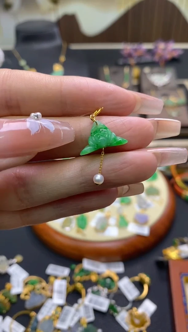 【闪购商品】翡翠颈饰18K金镶嵌净货13308