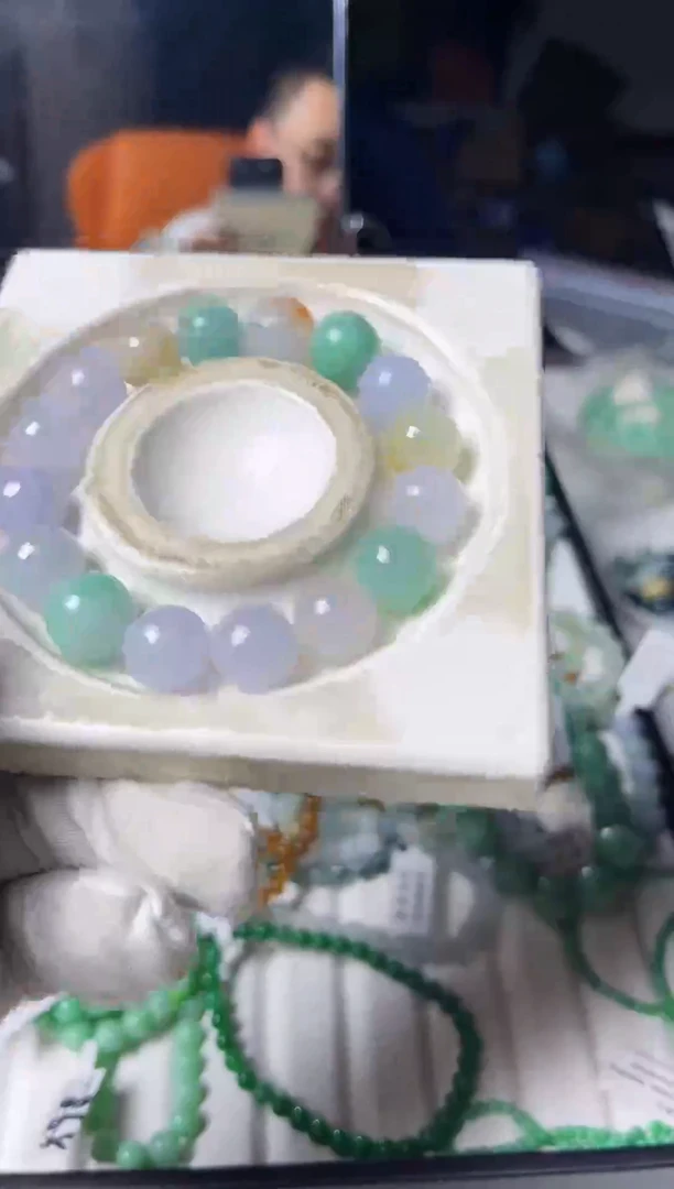 散珠翡翠翡翠手串卡13