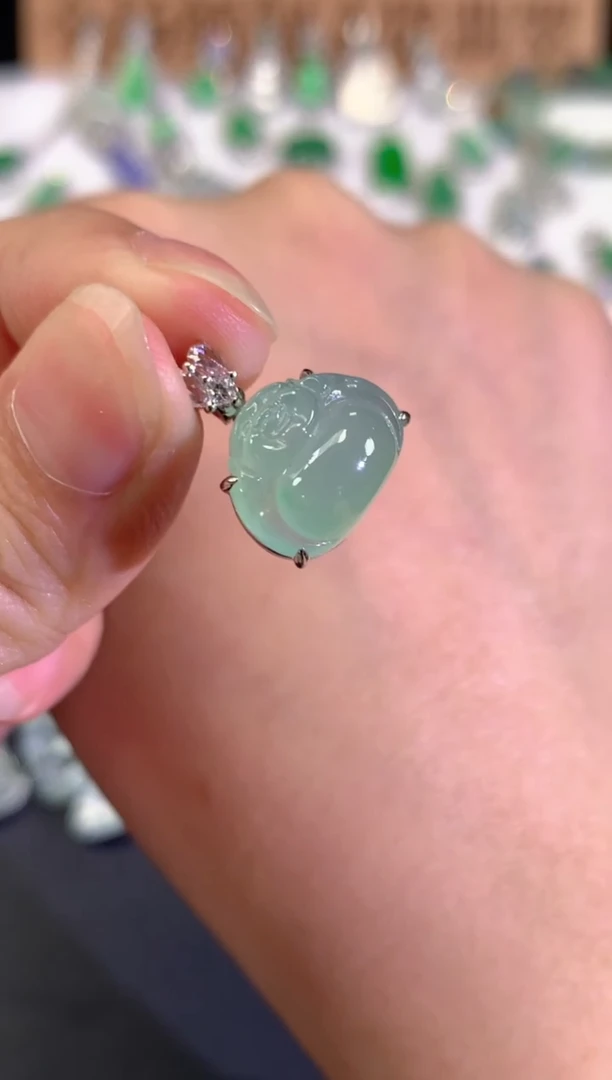 吊坠(不含链)18K金镶嵌翡翠Q598|8800