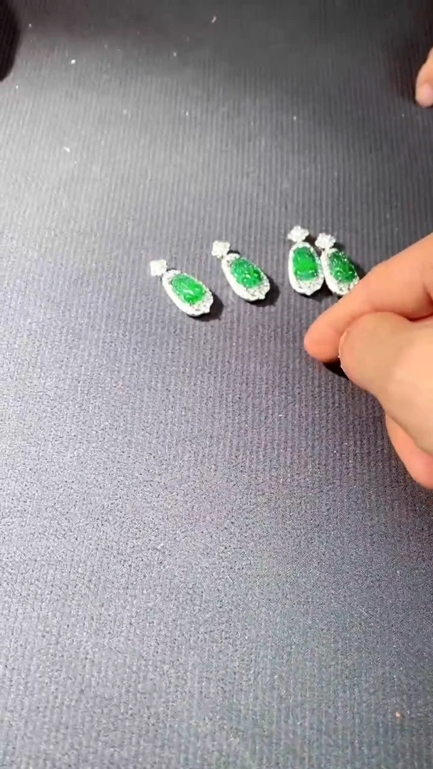 【闪购商品】定制翡翠未镶嵌W多样性发货拍一发一