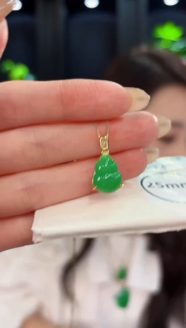 翡翠未镶嵌吊坠(不含链)缅料A货/多样性发货/一件