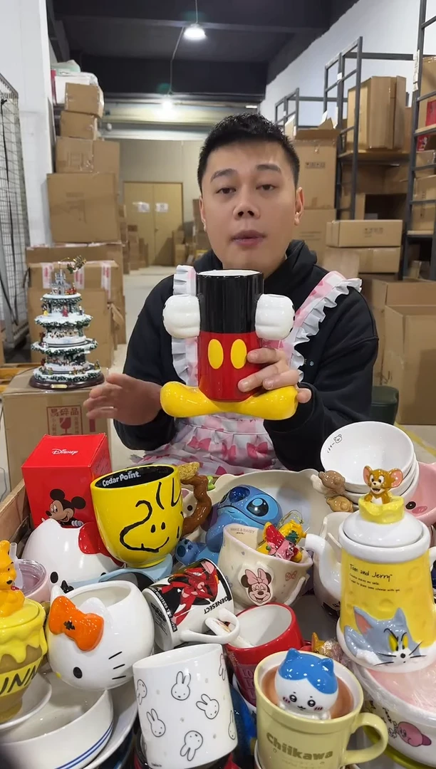 瓷片米奇筷子筒