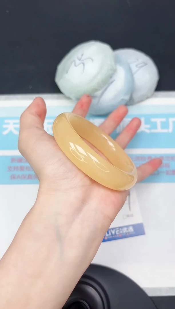 未镶嵌手镯石英质玉177-5657