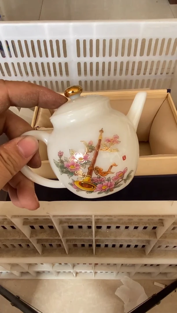 杯无运费险有瑕疵的摄影的产品有使用过的痕迹有点脏介意勿拍