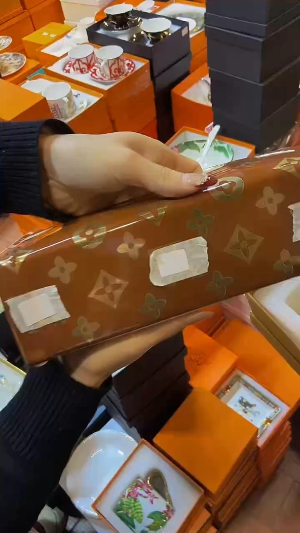 【闪购商品】鸿辉家品牌瓷器，京东包邮！