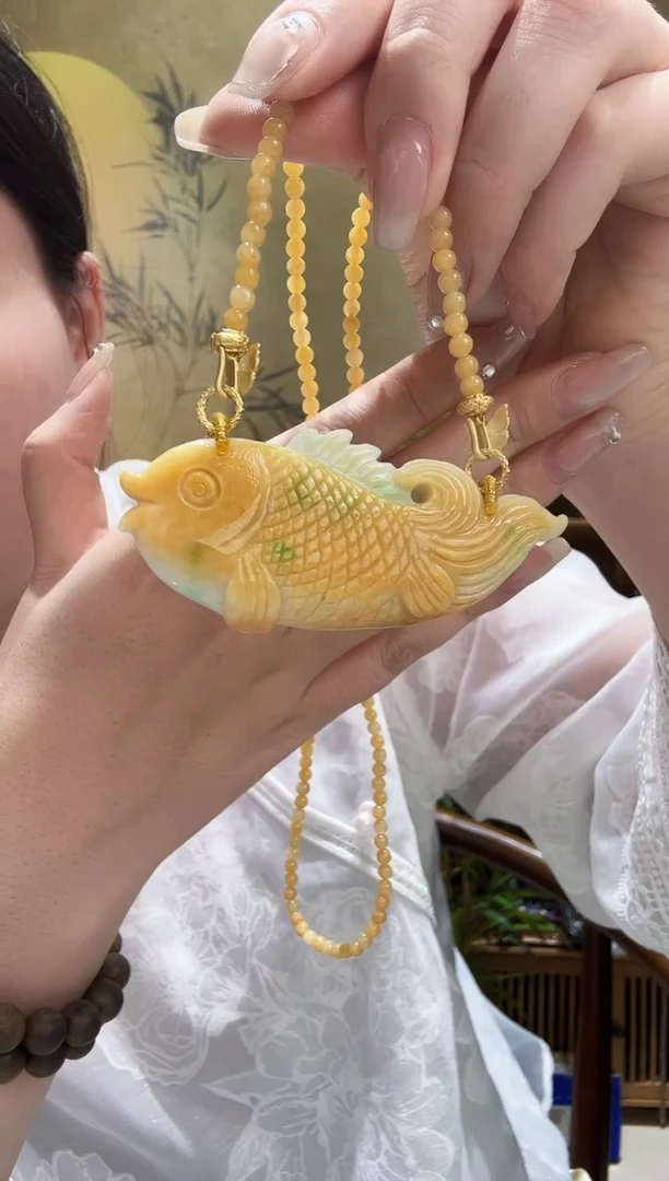颈饰未镶嵌翡翠吊坠