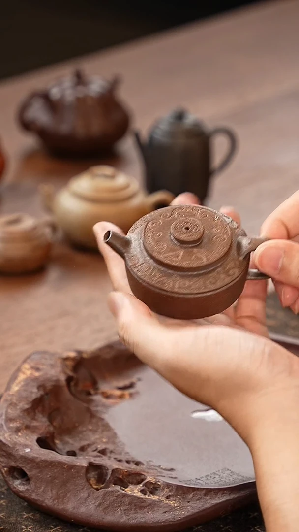 茶壶紫砂吉祥周盘壶