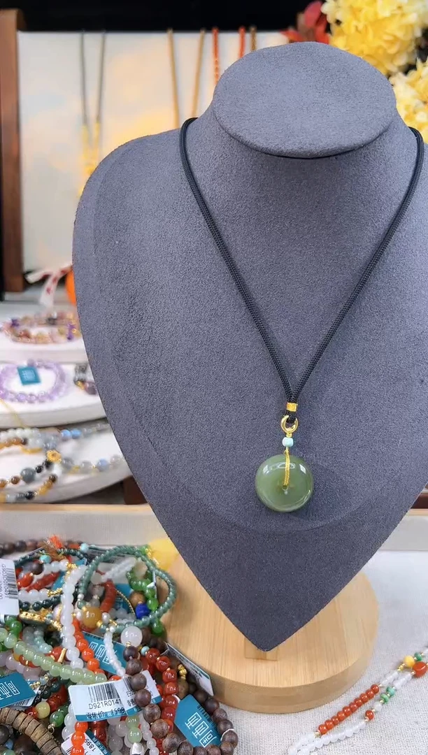 【闪购商品】和田玉颈饰18K金镶嵌@@A5921D016800