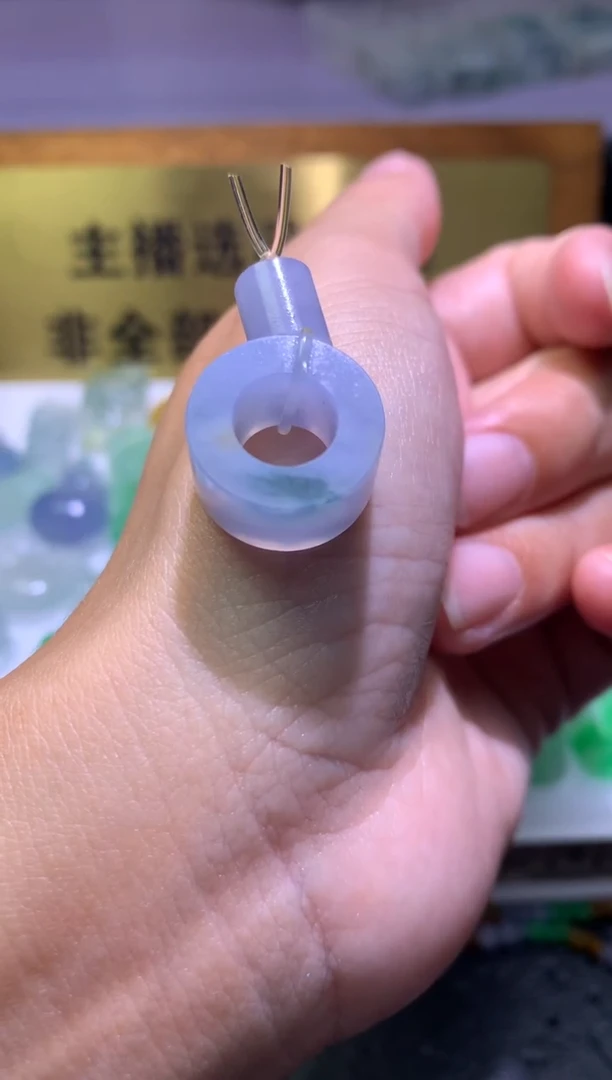未镶嵌定制翡翠毛货