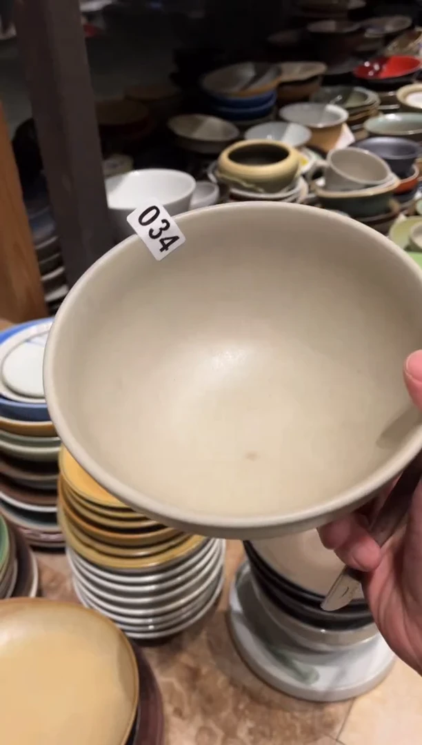 【闪购商品】瓷片34灰色手工面碗1个