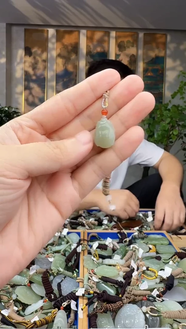 未镶嵌和田玉挂件拍一发一