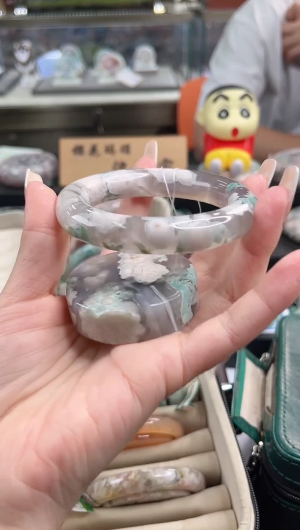 未镶嵌手镯石英质玉尘*丷圈口（赠品镯心）