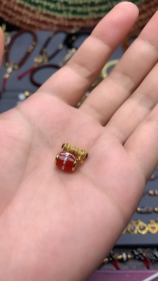 玛瑙/玉髓单珠18K金镶嵌苏*25060140369