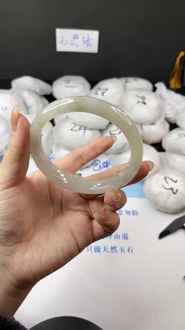 未镶嵌手镯石英质玉多样性发货V153-65