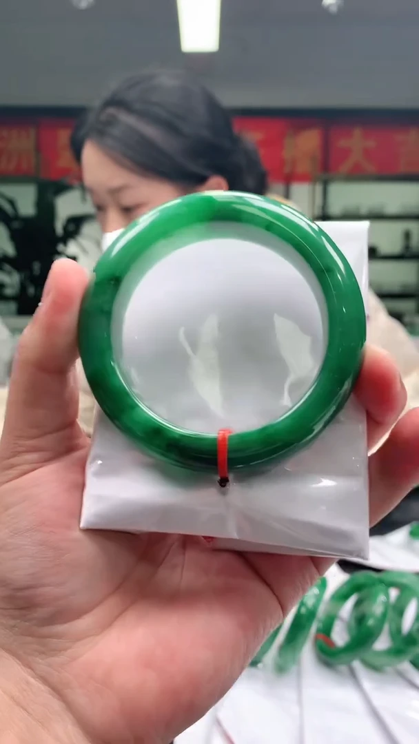 【闪购商品】石英质玉手镯未镶嵌手镯