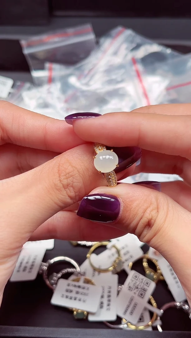 未镶嵌戒指翡翠A货