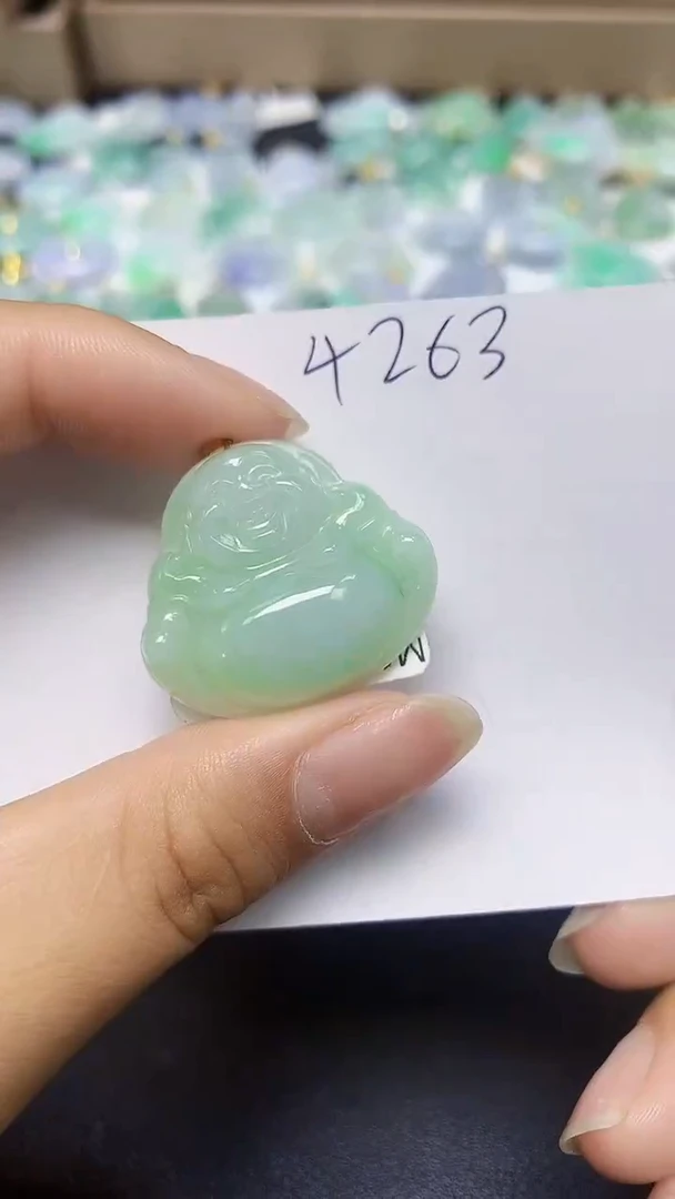 翡翠18K金镶嵌颈饰 天然缅甸翡翠A货