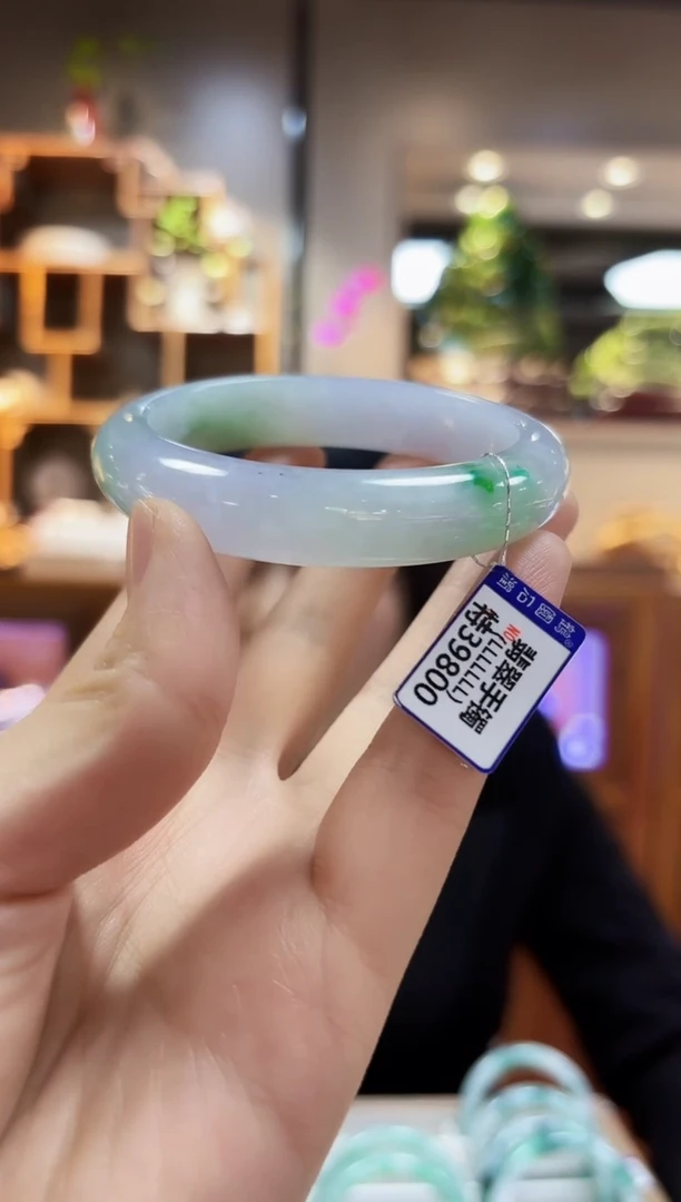 【闪购商品】翡翠颈饰未镶嵌手镯55.7
