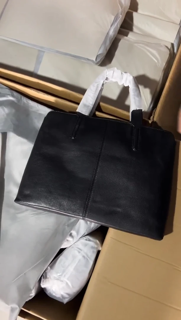 头层牛皮韩爵绅士包包皮具667