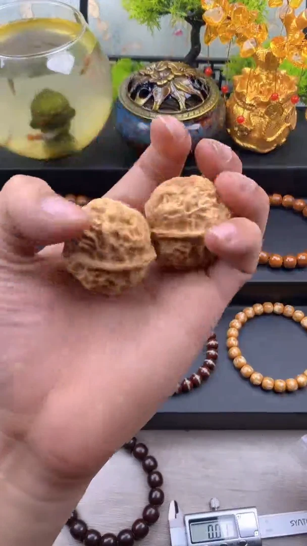 紫金鼠手串蛤蟆头铁核桃1号