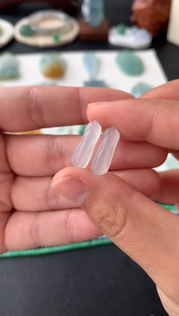 未镶嵌定制翡翠翡翠