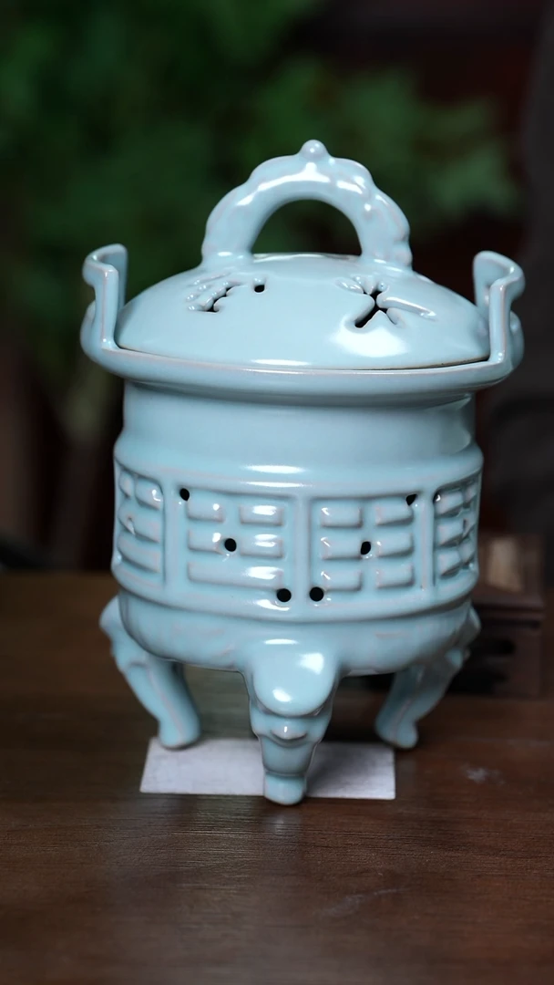 【闪购商品】L·宝丰宋官窑汝瓷香炉（预售）