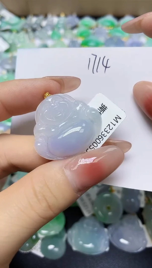 翡翠18K金镶嵌颈饰 天然缅甸翡翠A货
