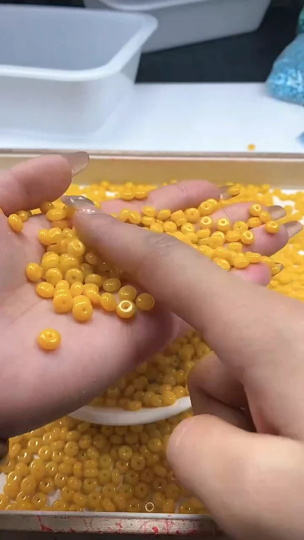 【闪购商品】玛瑙/玉髓颈饰未镶嵌w894鸡油黄算盘6*3mm*60颗